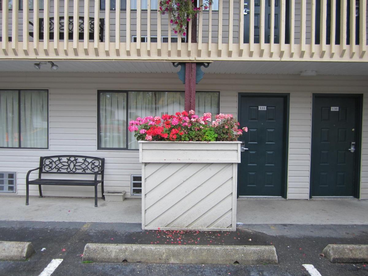 Heritage River Inn Campbell River Buitenkant foto