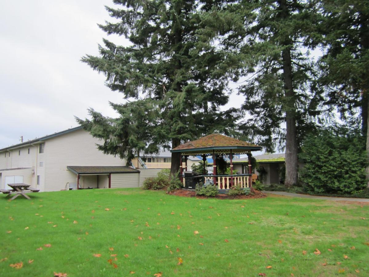Heritage River Inn Campbell River Buitenkant foto